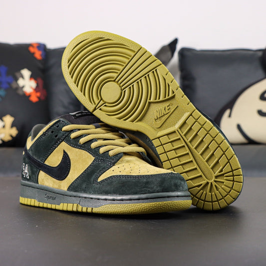 Nike SB Dunk Low Supreme 94 Camper Green