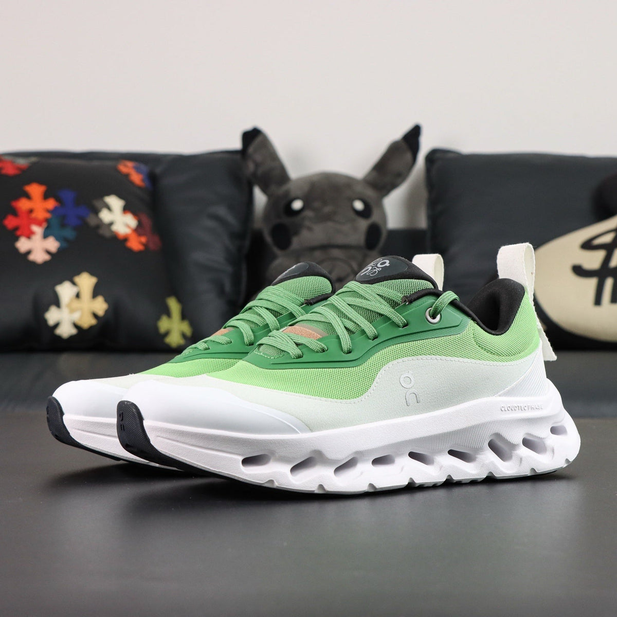 Cloudsurfer white and green