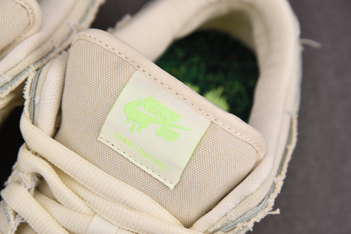 Nike SB Dunk Mummy