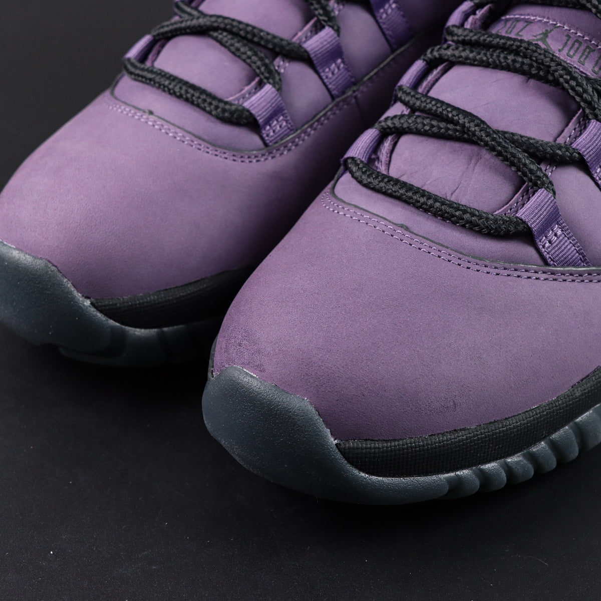Jordan 11 Retro Mojave