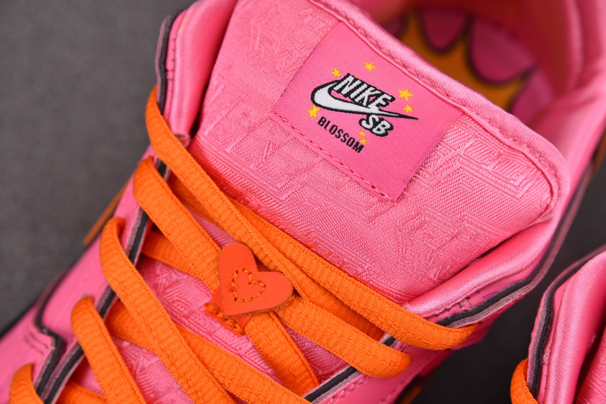 Nike SB Dunk Powerpuff