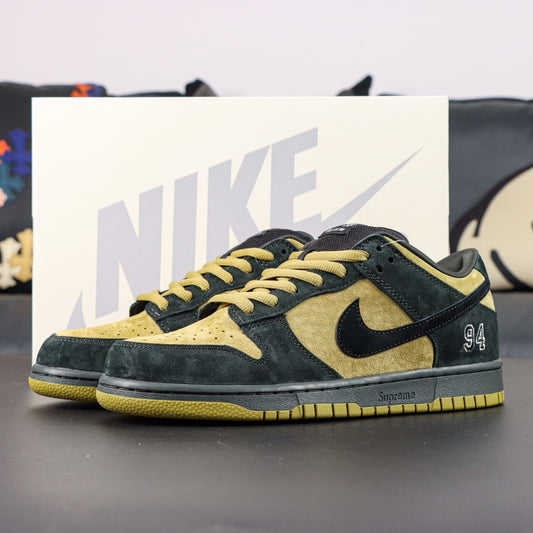 Nike SB Dunk Low Supreme 94 Camper Green