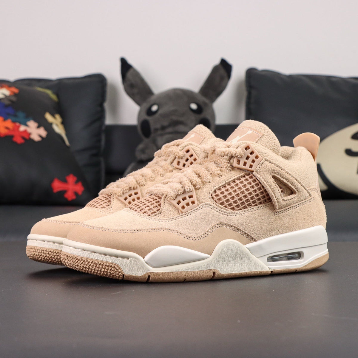 Air Jordan 4 Retro OG UNC Tar Heel PE