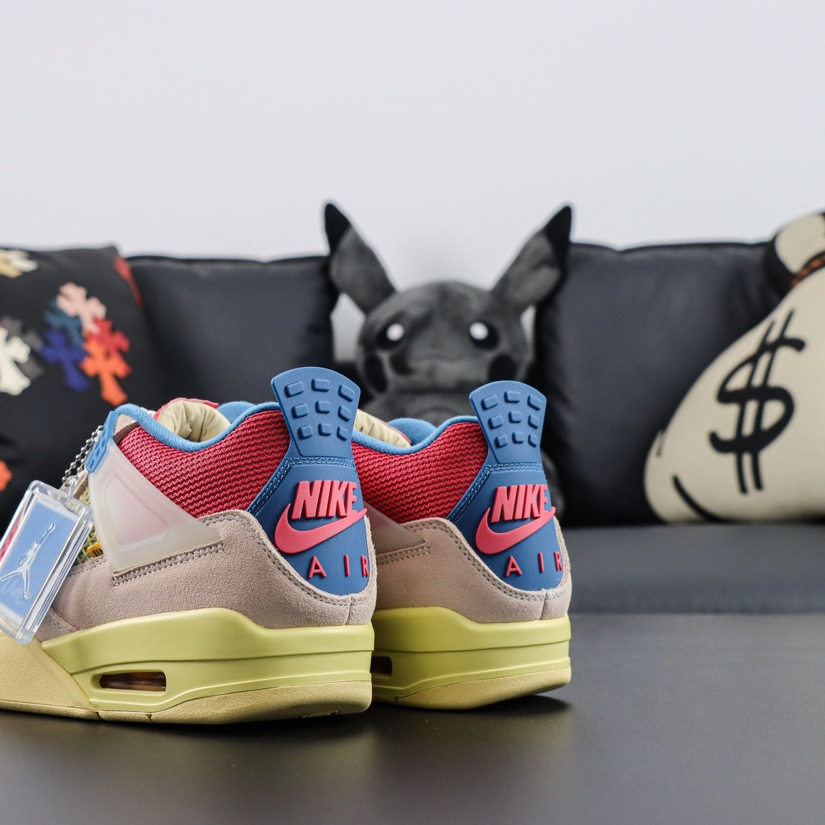 Air Jordan 4 x Union Guava Ice