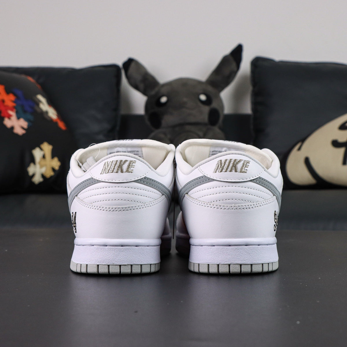 Nike SB Dunk Low Supreme 94 White Metallic Silver