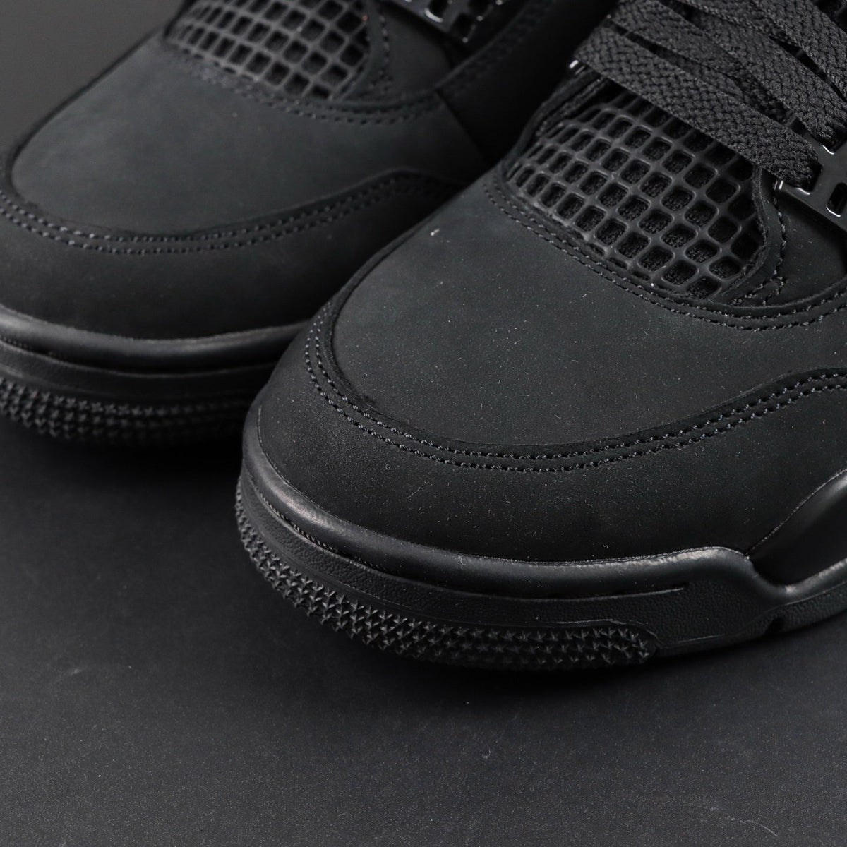 Air Jordan 4 Black Cat 2025