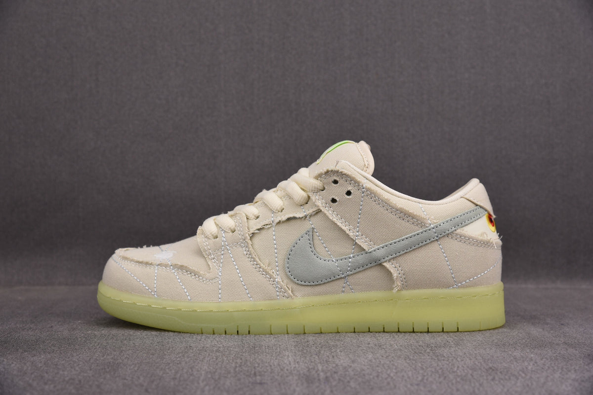 Nike SB Dunk Mummy