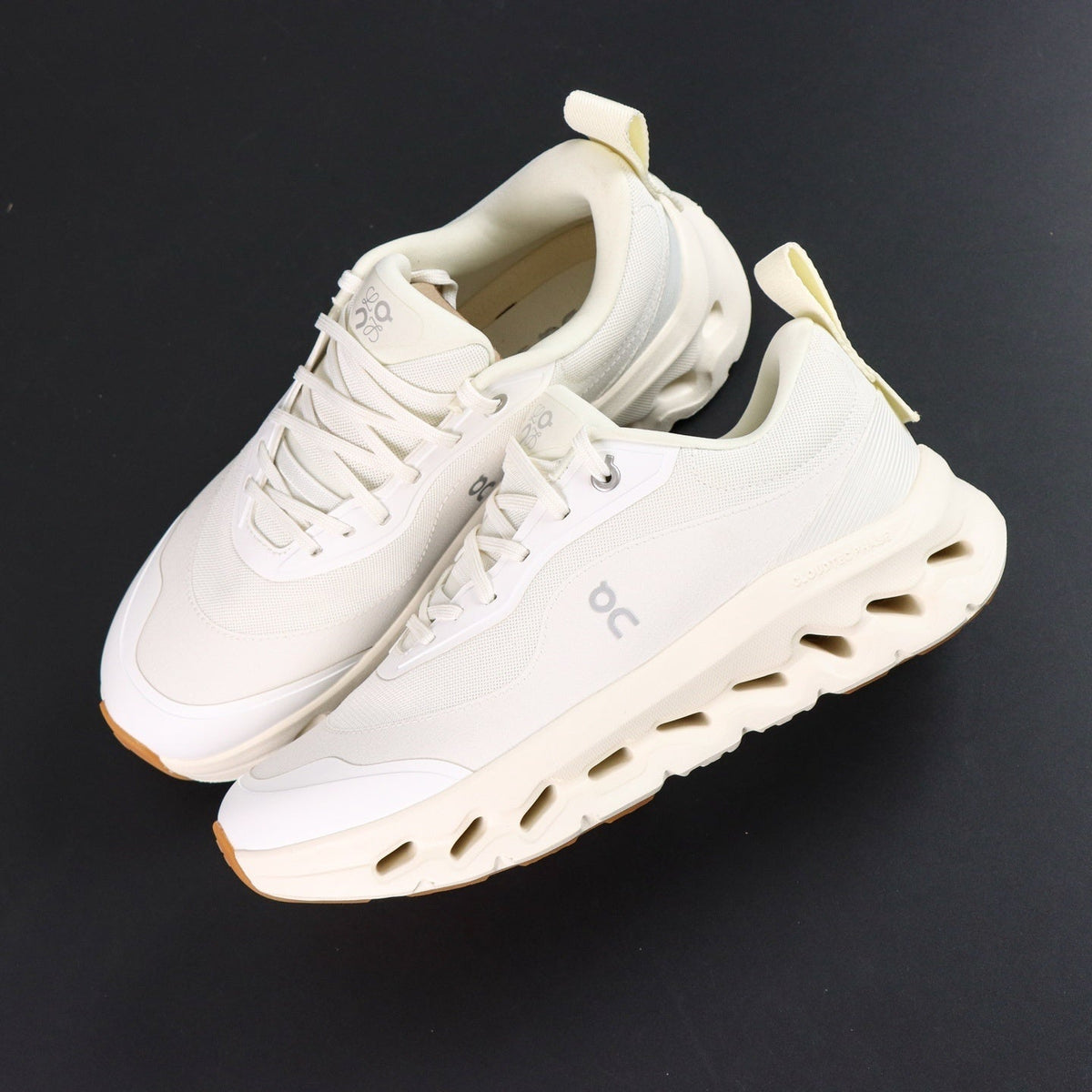 Cloudsurfer white