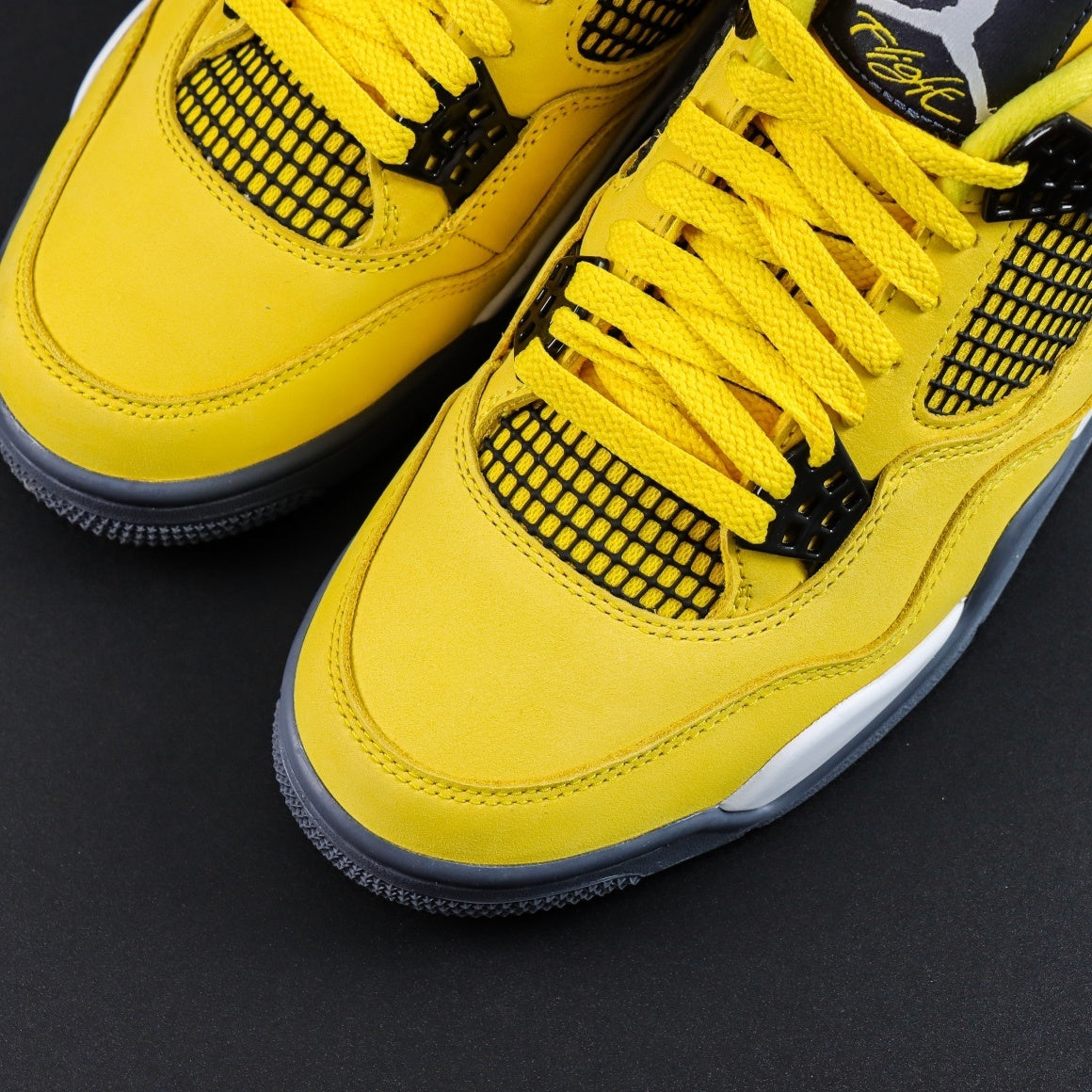 Air Jordan 4 Retro Lightning