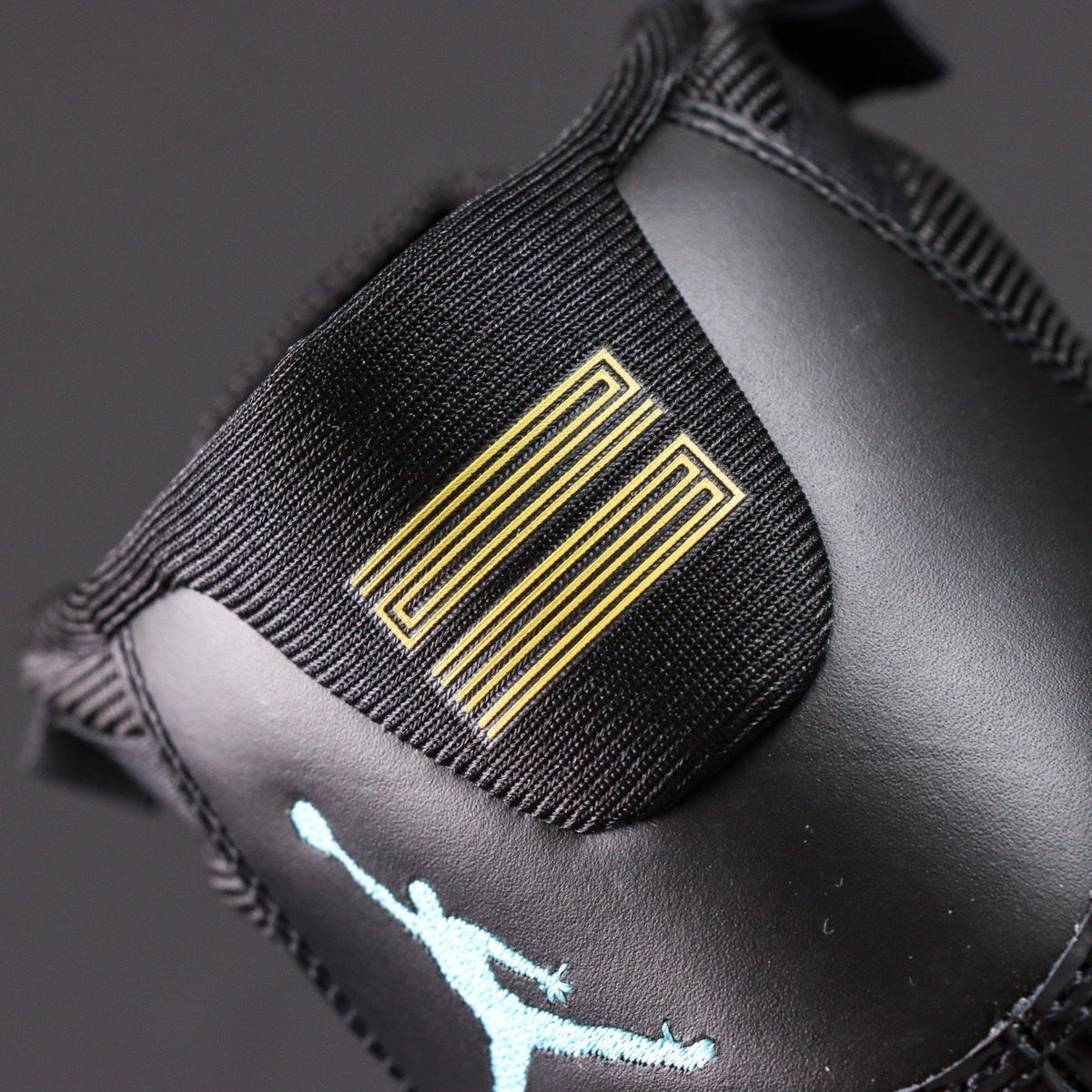 Air Jordan 11  Retro Gamma Blue [2025]