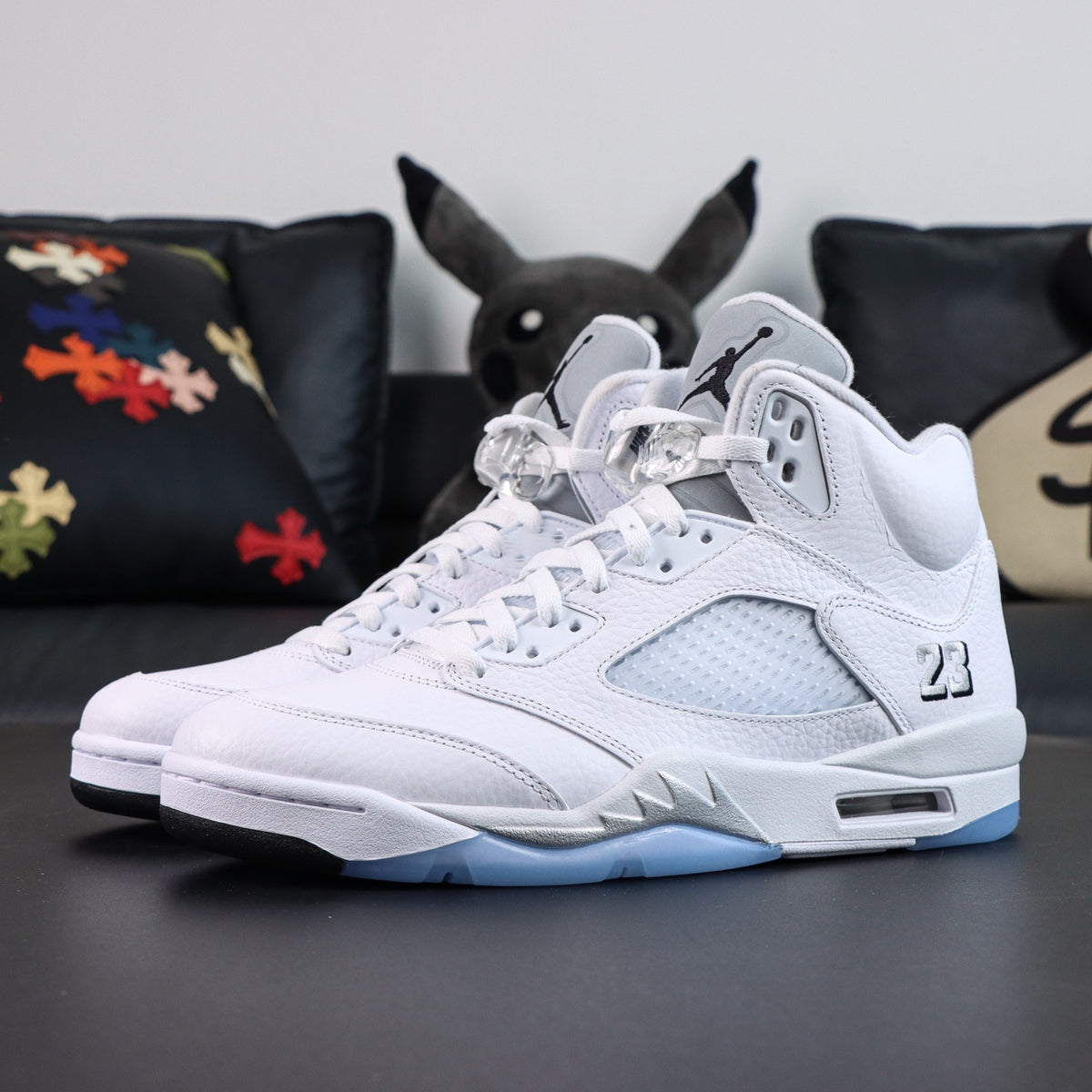 Jordan 5 Retro White Metallic [2026]
