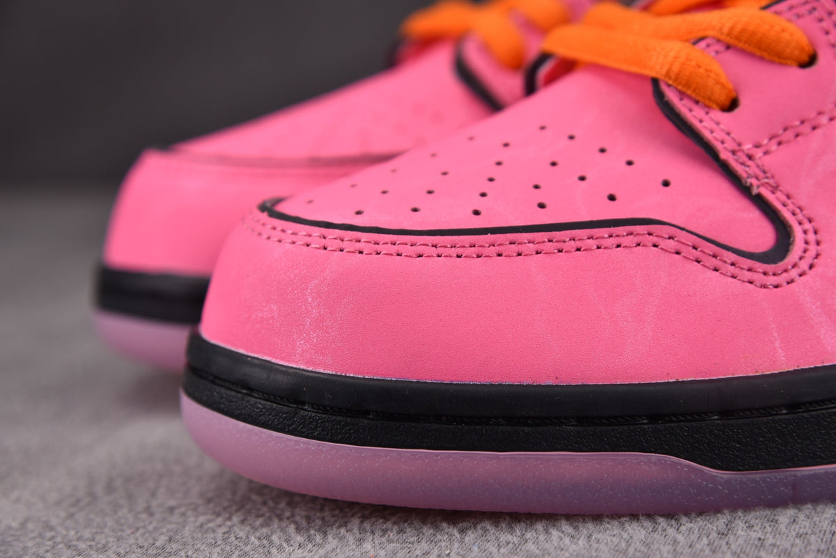Nike SB Dunk Powerpuff