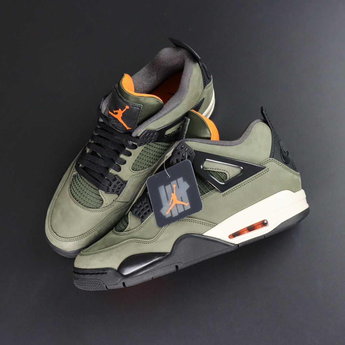 Air Jordan 4 x Undefeated [2025]