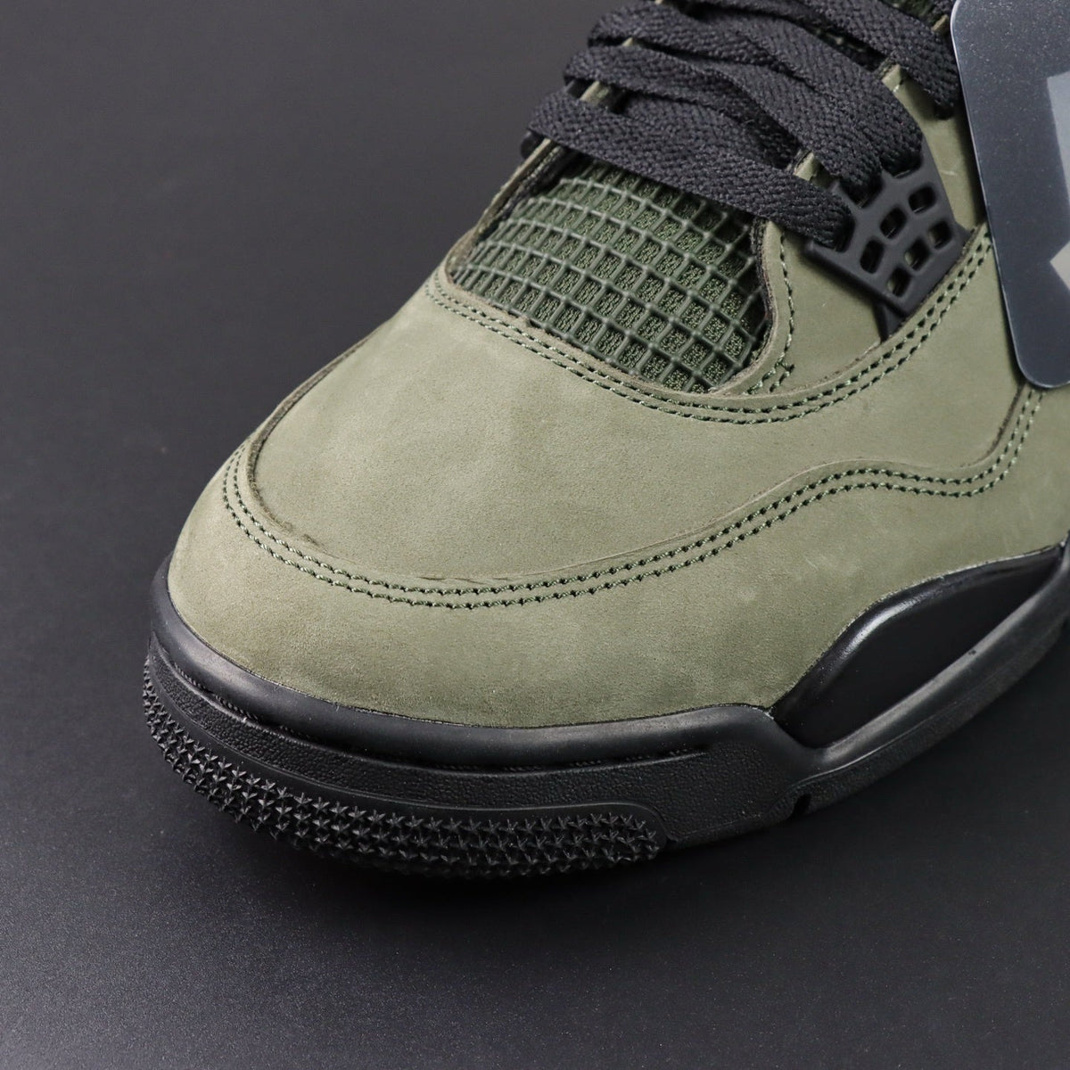 Air Jordan 4 x Undefeated [2025]