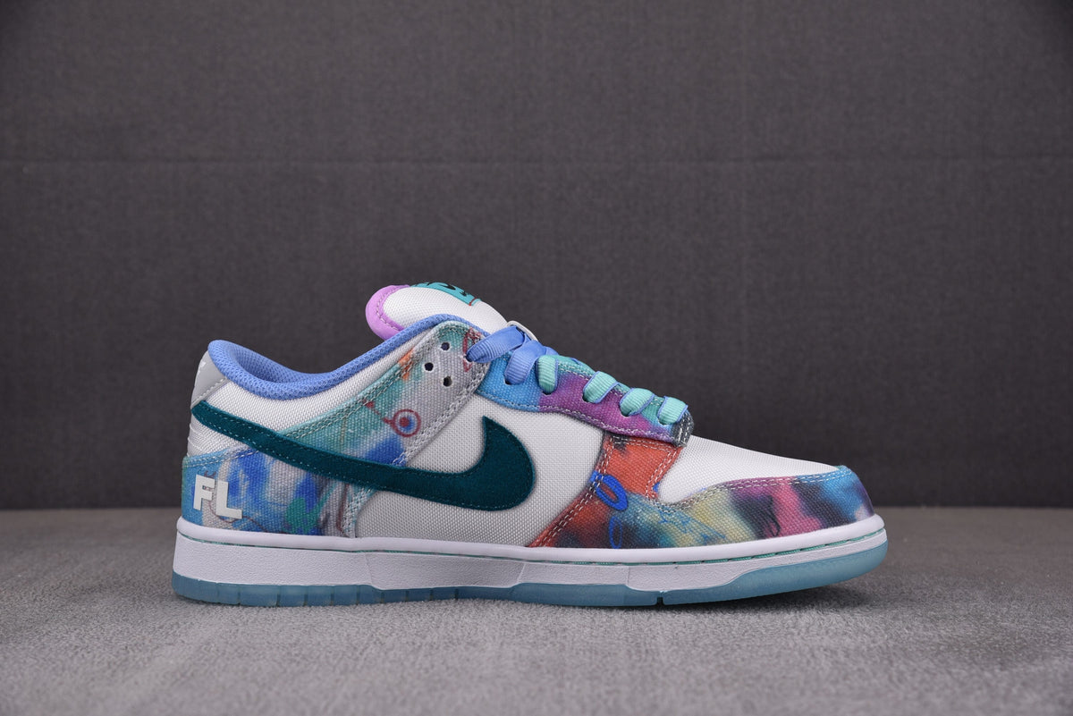 Nike SB Dunk x Futura Laboratories