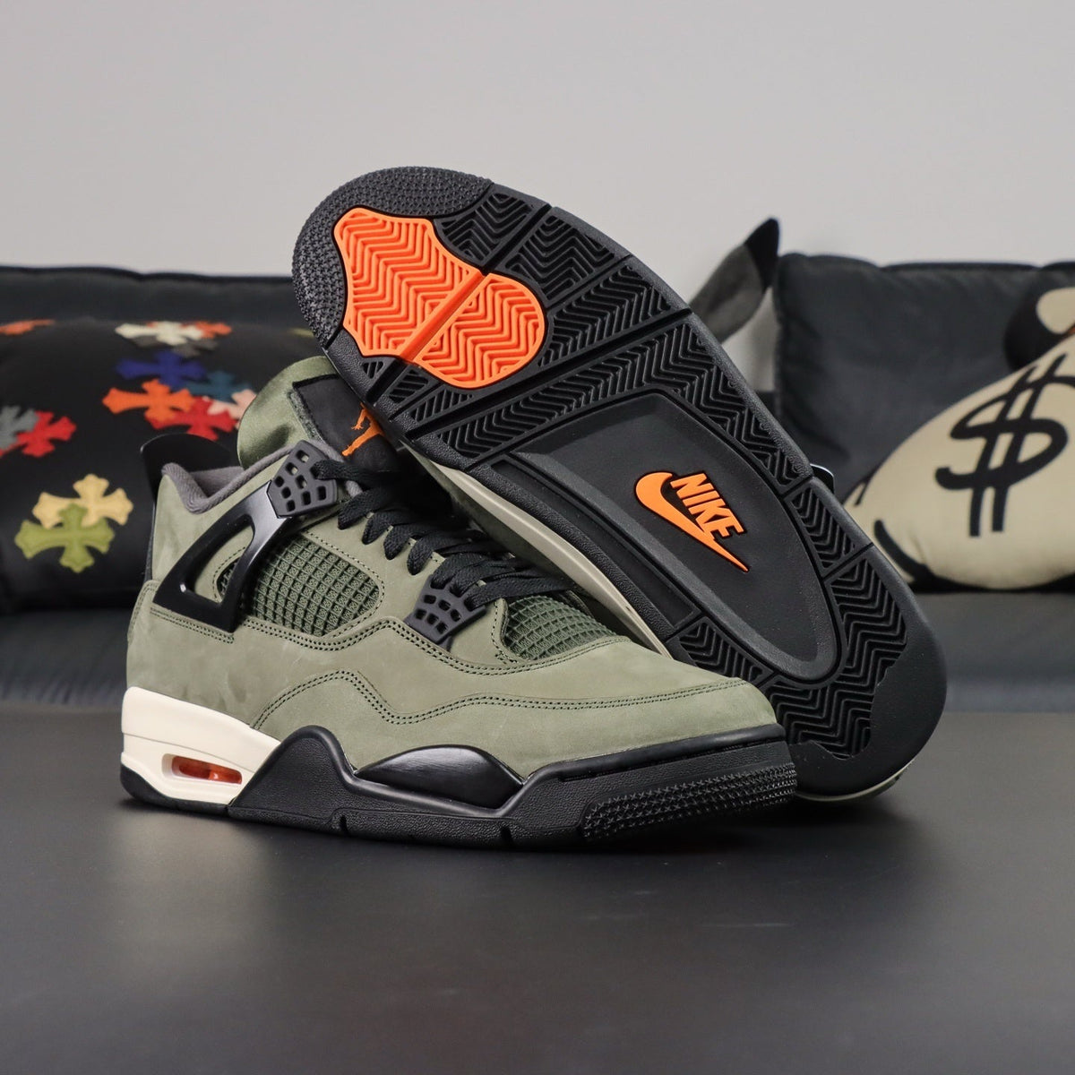 Air Jordan 4 x Undefeated [2025]