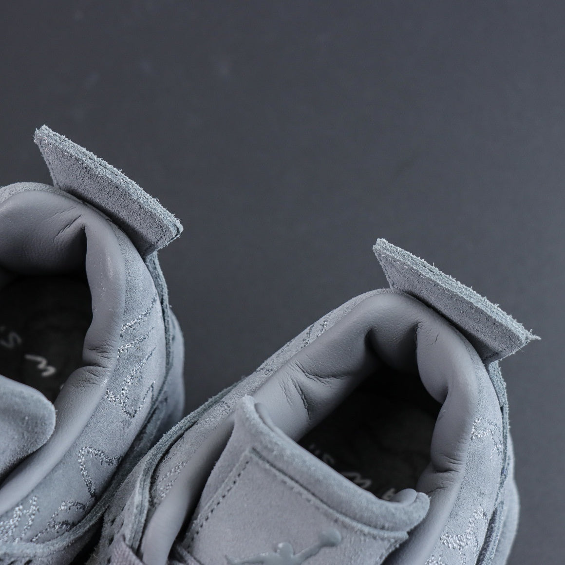 Air Jordan 4 Kaws