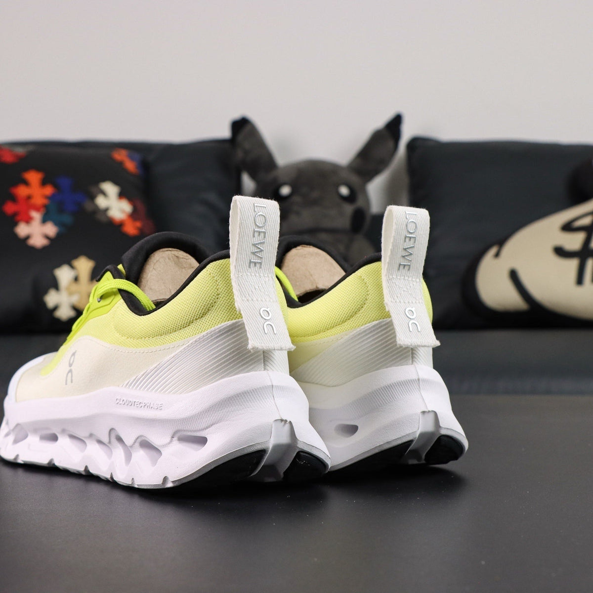Cloudsurfer neon yellow