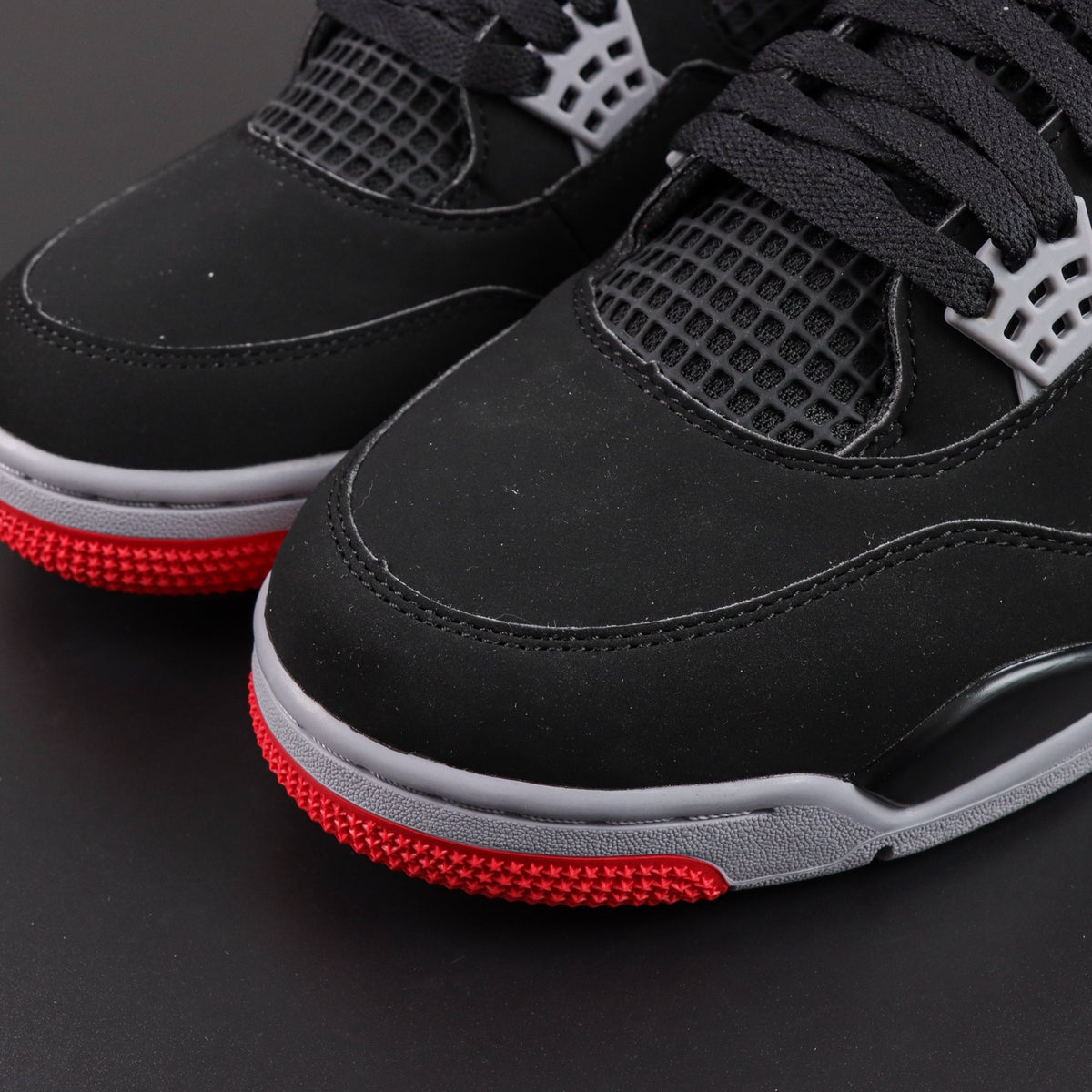 Jordan 4 Retro OG Bred (2026)