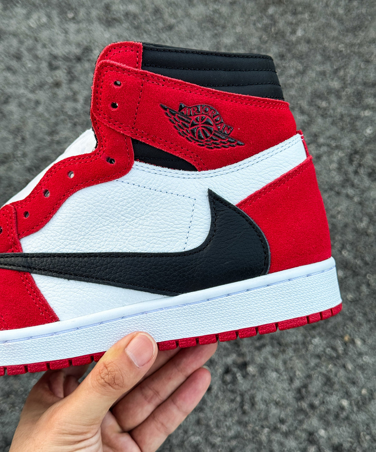 Air Jordan 1 x Travis Scott Retro OG High Chicago