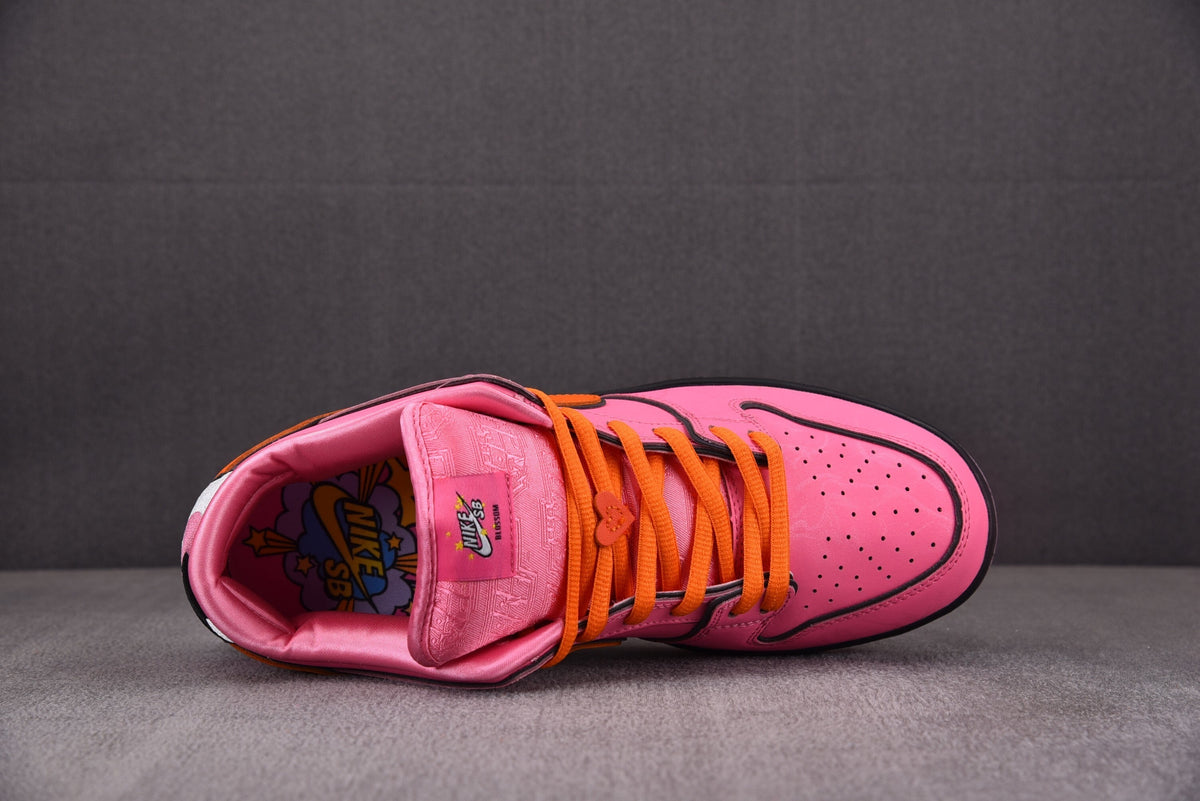 Nike SB Dunk Powerpuff