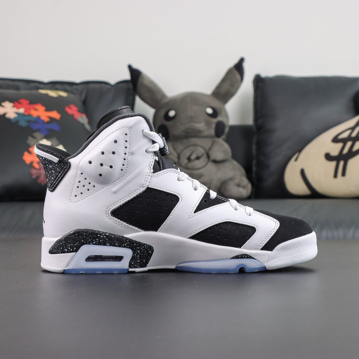 Jordan 6 Retro Oreo
