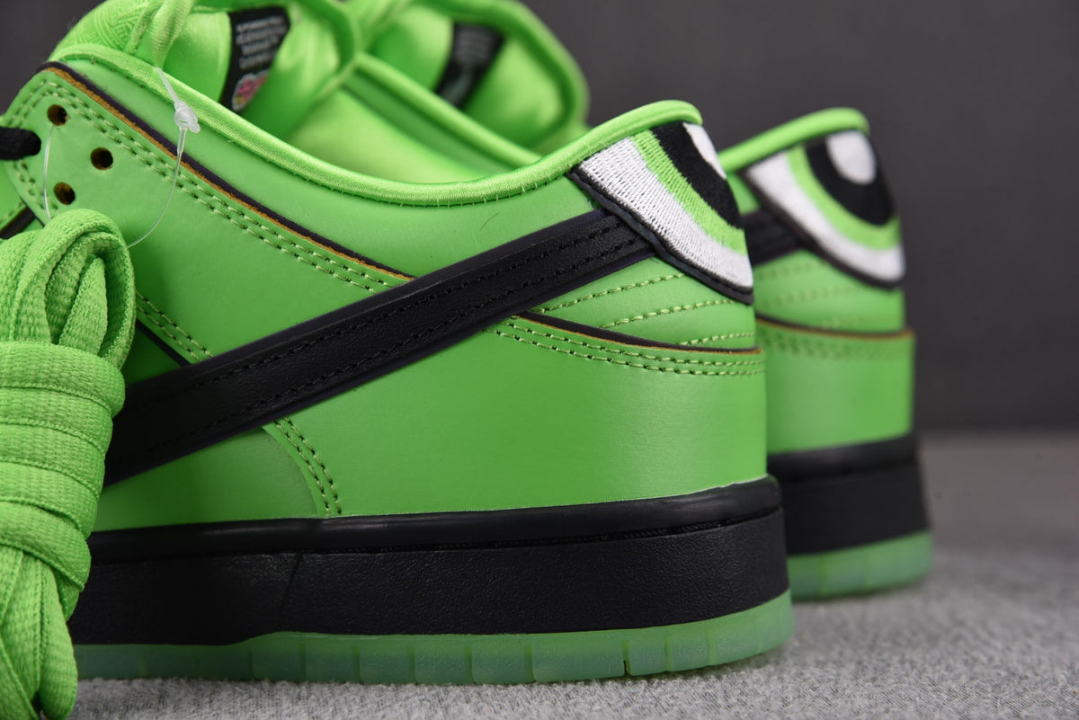 Nike SB Dunk Molly Powerpuff