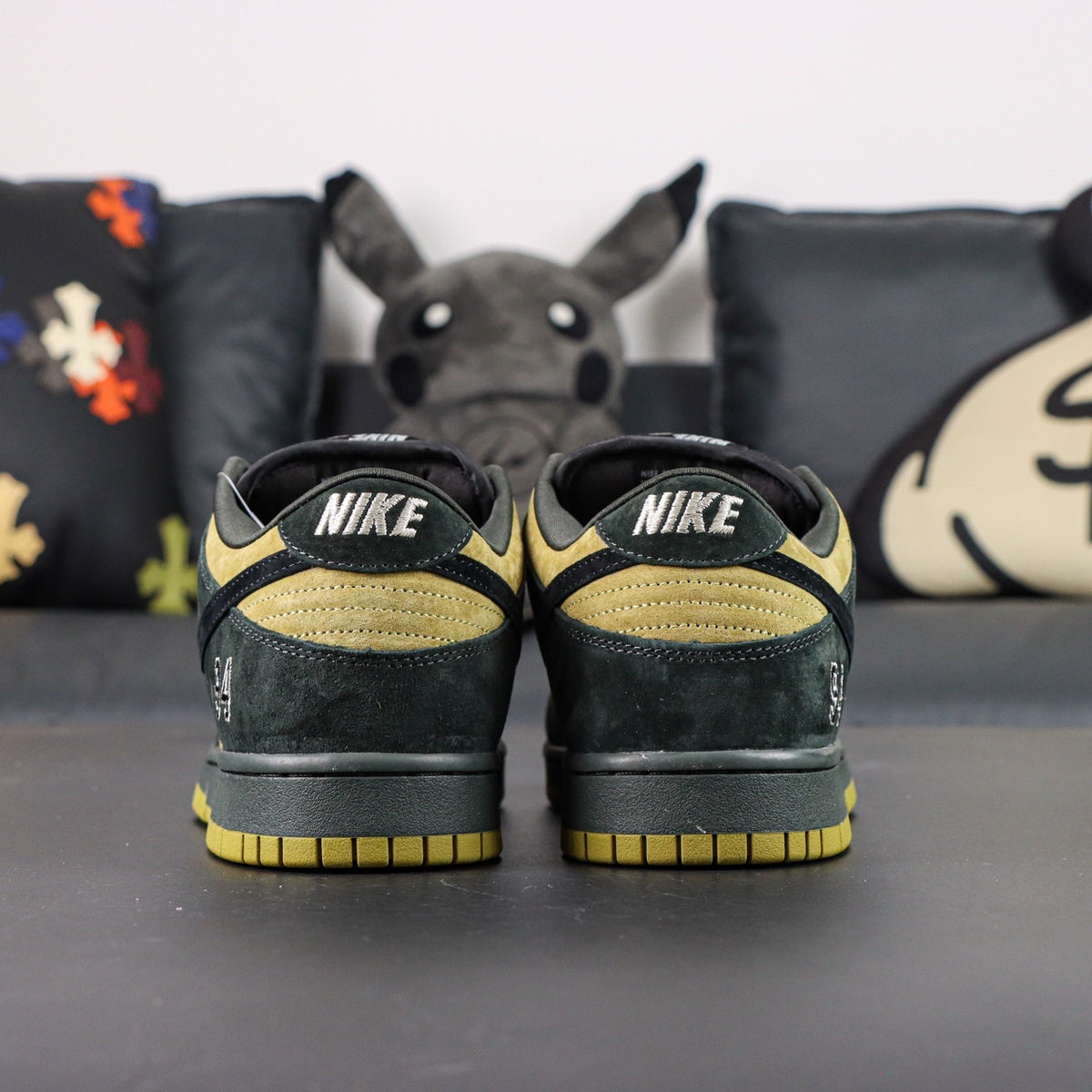 Nike SB Dunk Low Supreme 94 Camper Green