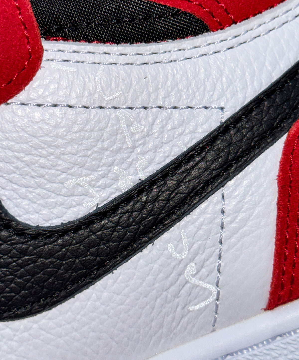 Air Jordan 1 x Travis Scott Retro OG High Chicago