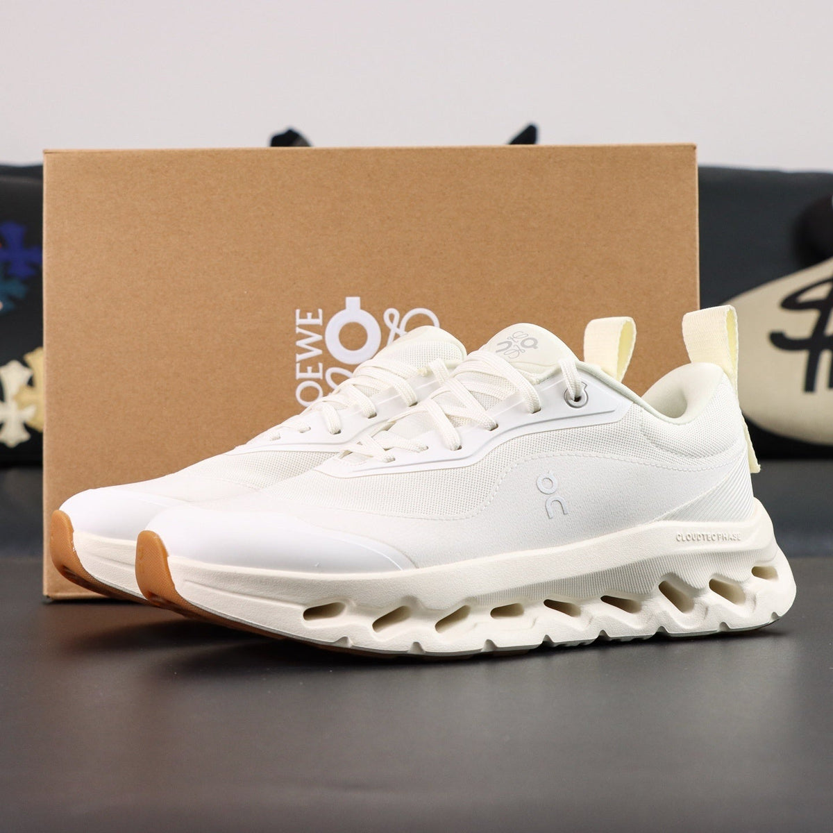 Cloudsurfer white