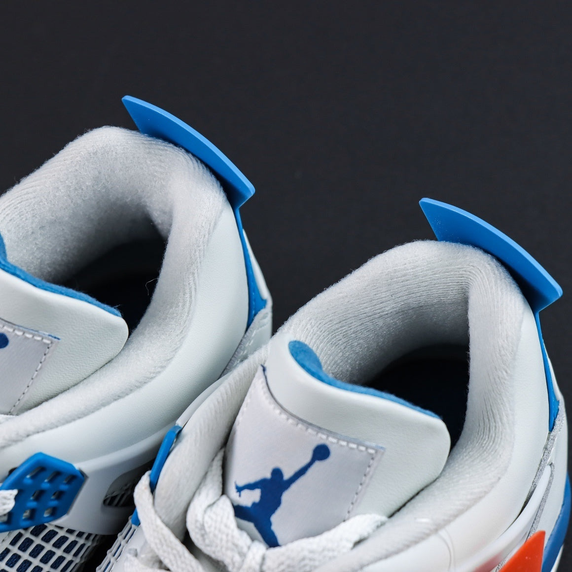 Air Jordan 4 Military Blue