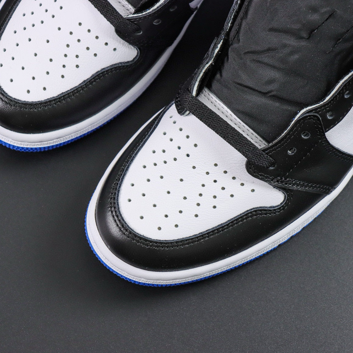 Air Jordan 1 Retro OG High Fragments