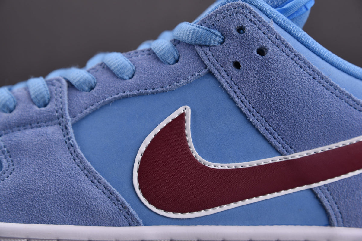 Nike SB Dunk Low Philadelphia Phillies