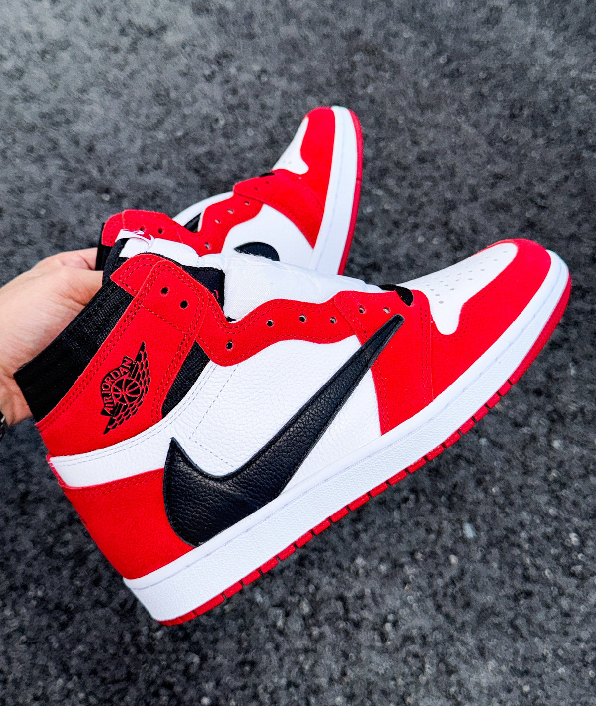 Air Jordan 1 x Travis Scott Retro OG High Chicago