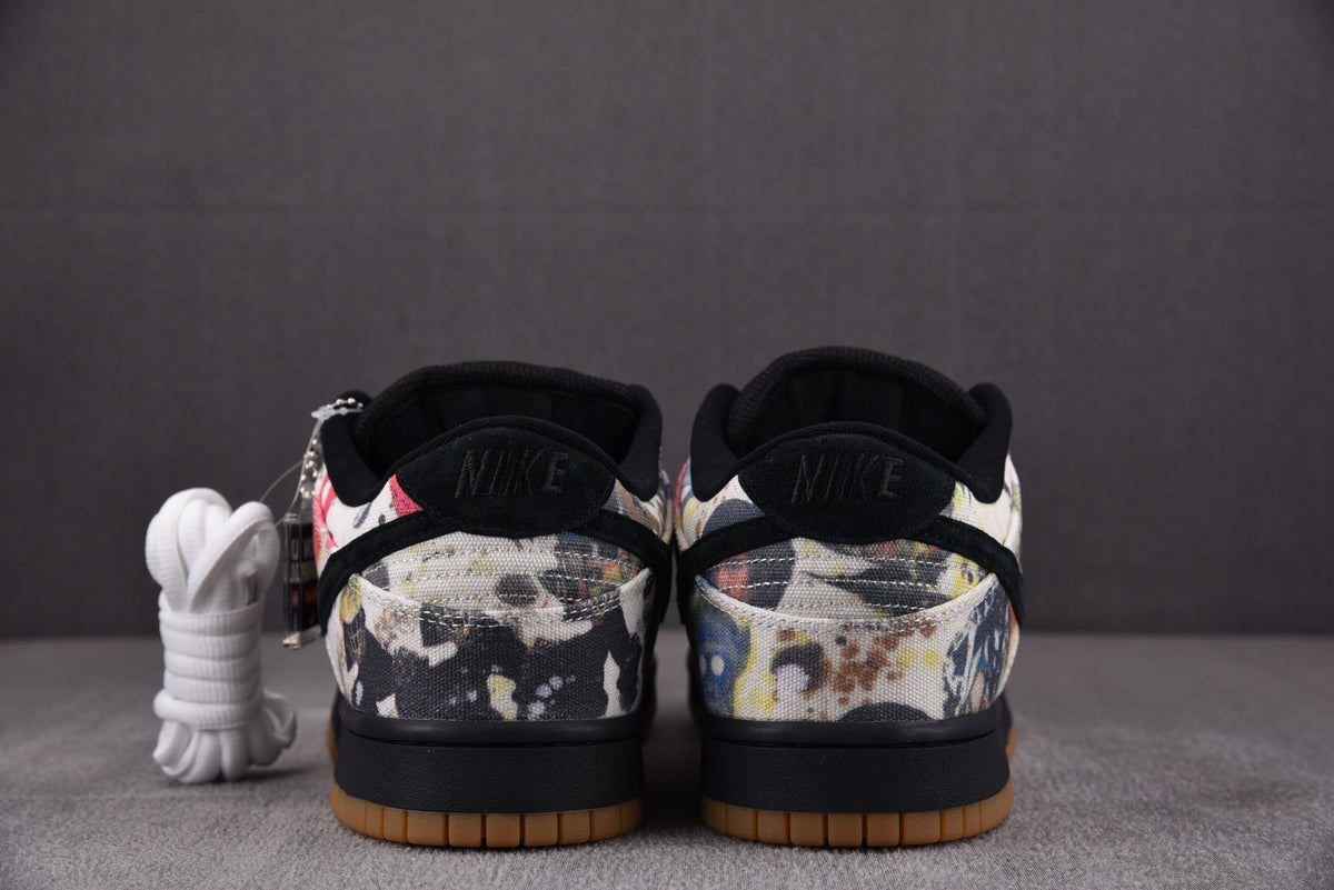 Nike SB Dunk x Supreme