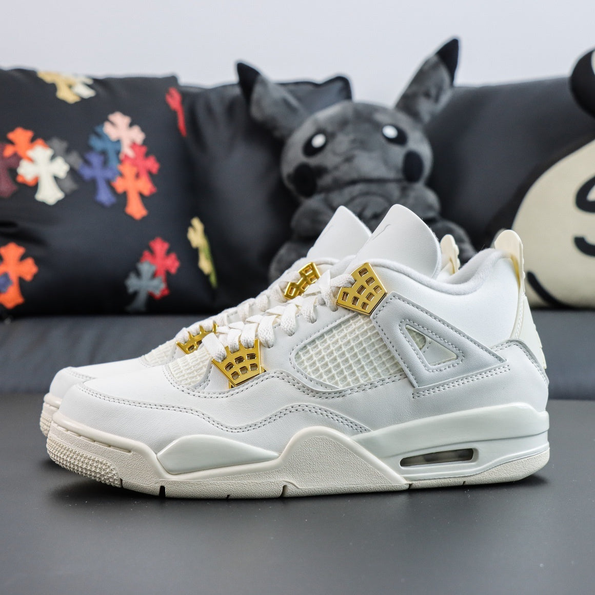 Air Jordan 4 Retro OG Metallic Gold