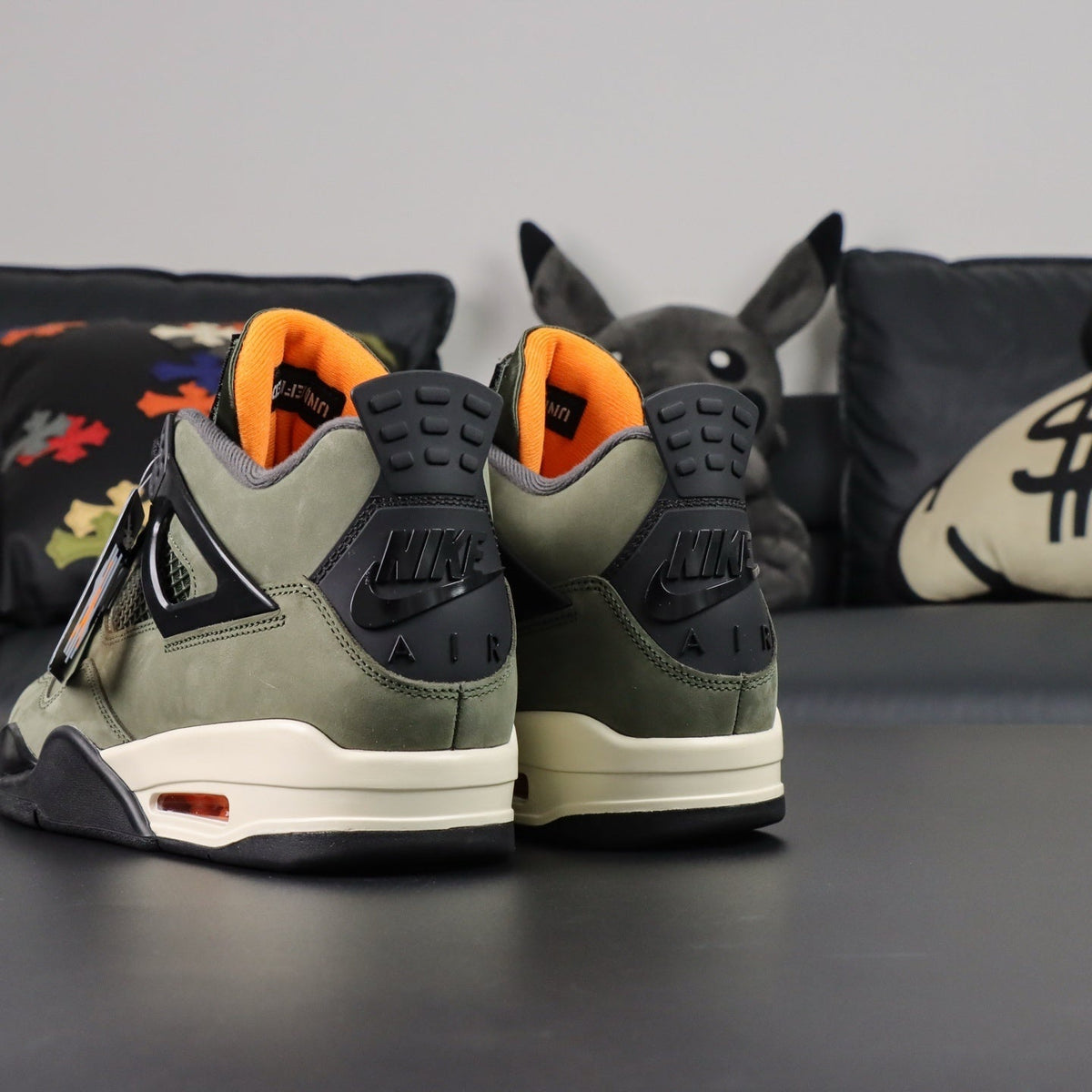 Air Jordan 4 x Undefeated [2025]