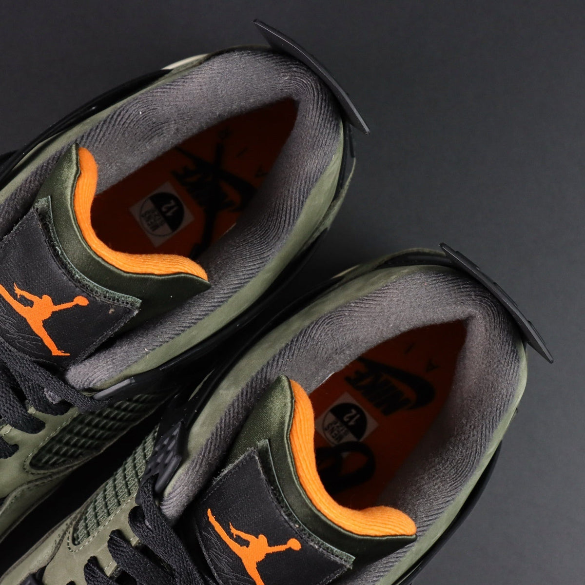 Air Jordan 4 x Undefeated [2025]