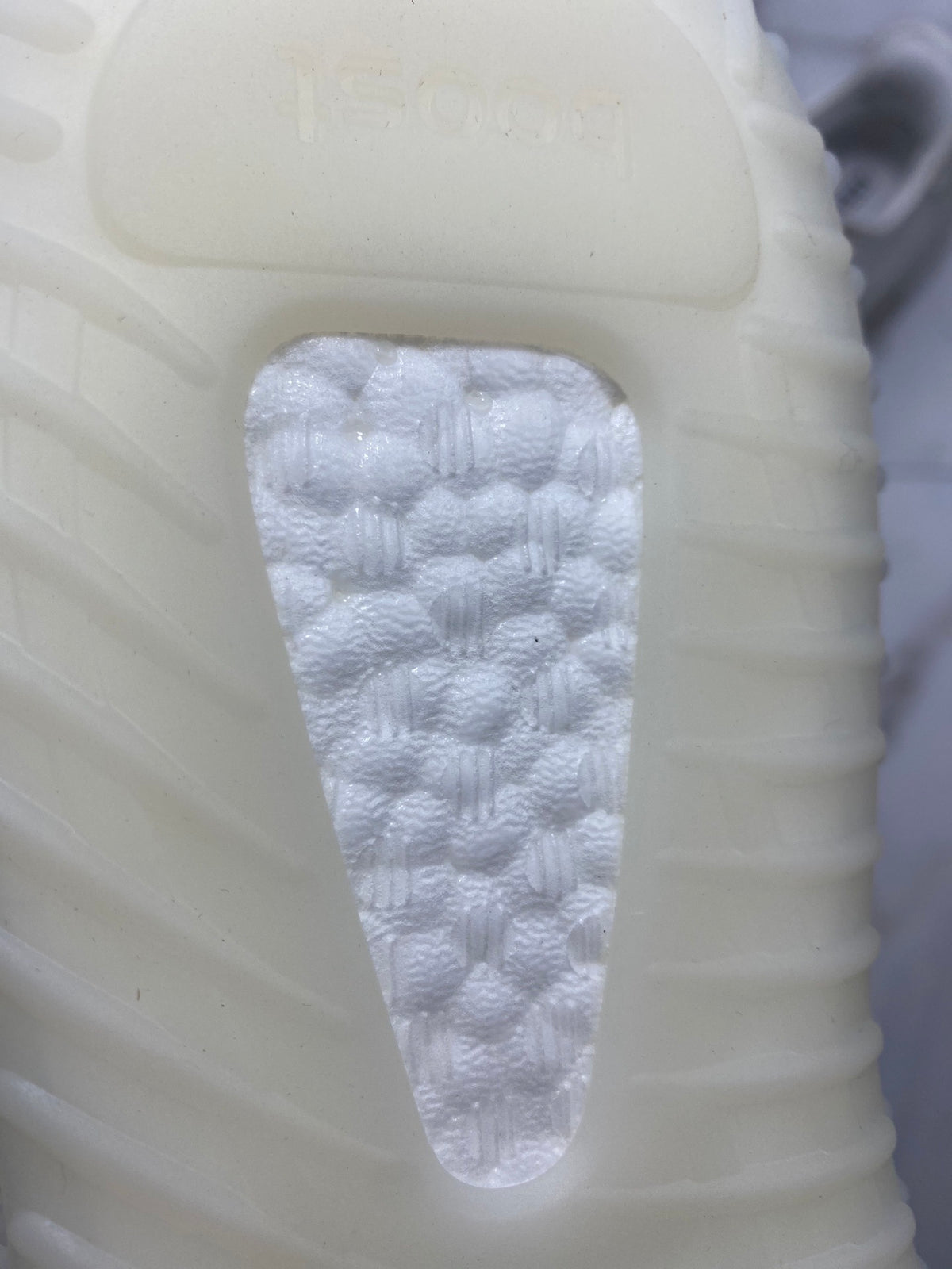 Yeezy Boost 350 V2 Triple White