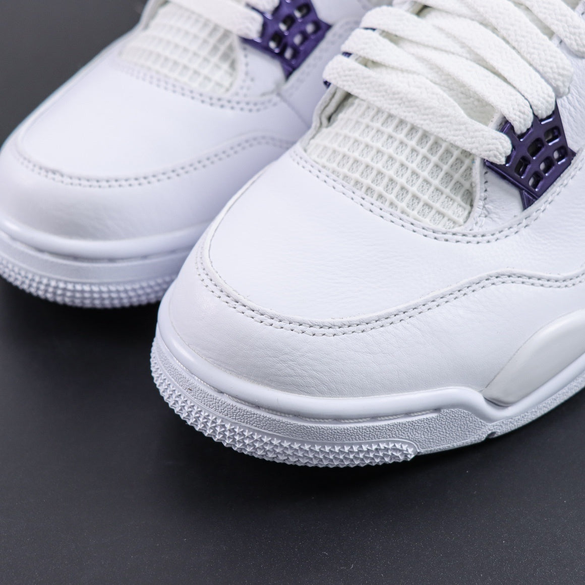 Air Jordan 4 Retro OG Metallic Purple
