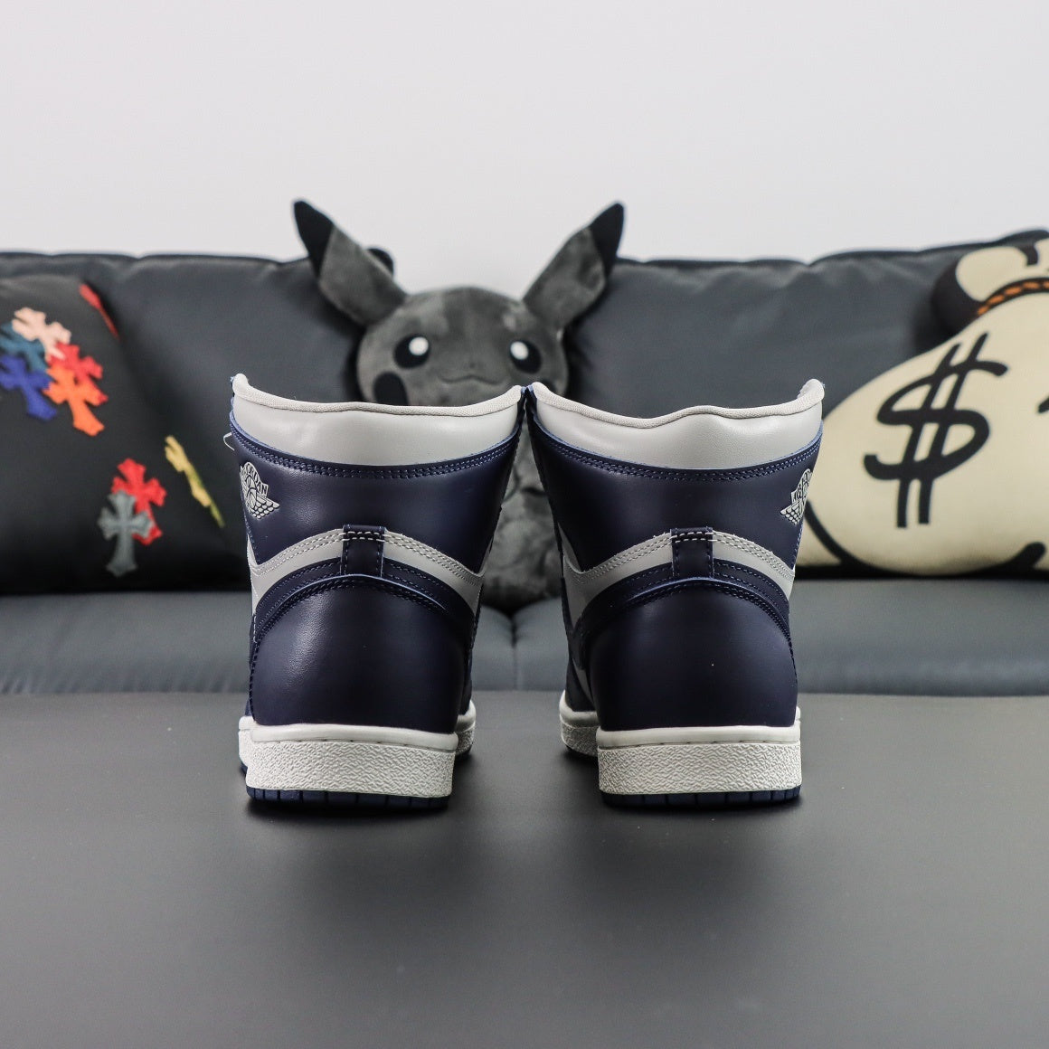 Air Jordan 1 Retro High OG 85 College Navy