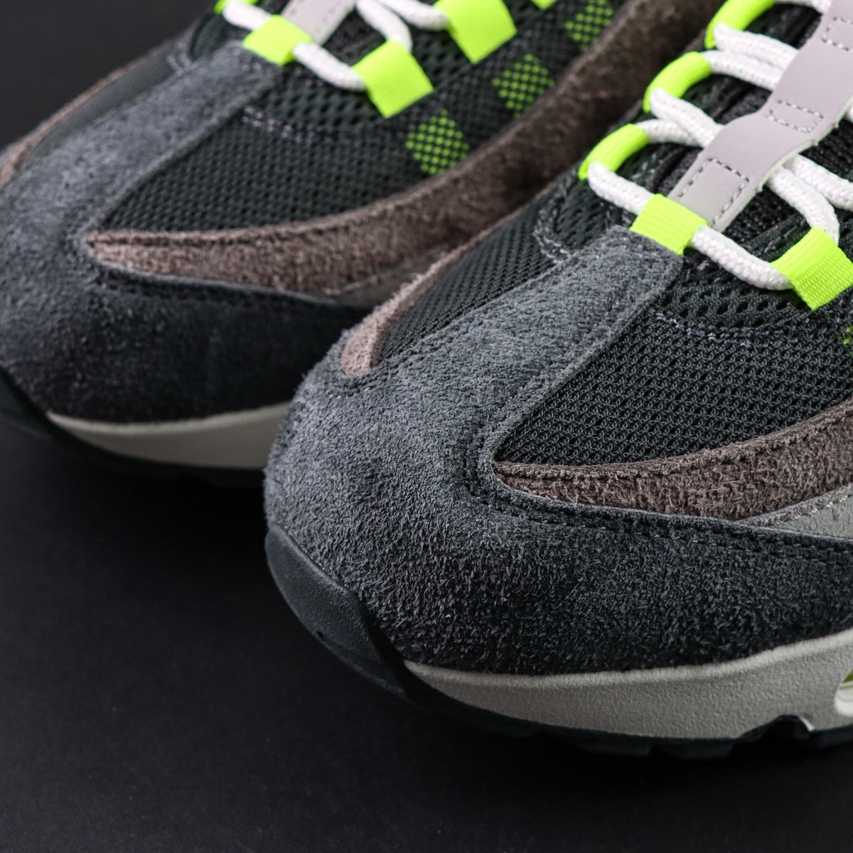 Nike Air Max 95 OG Reverse Gradient Neon