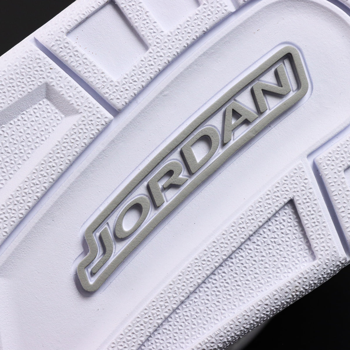 Air Jordan 3 Pure Money