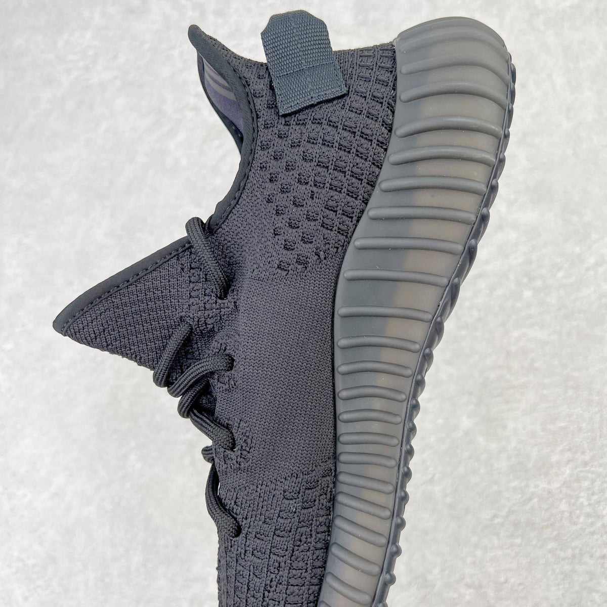 Yeezy Boost 350 V2 Onyx