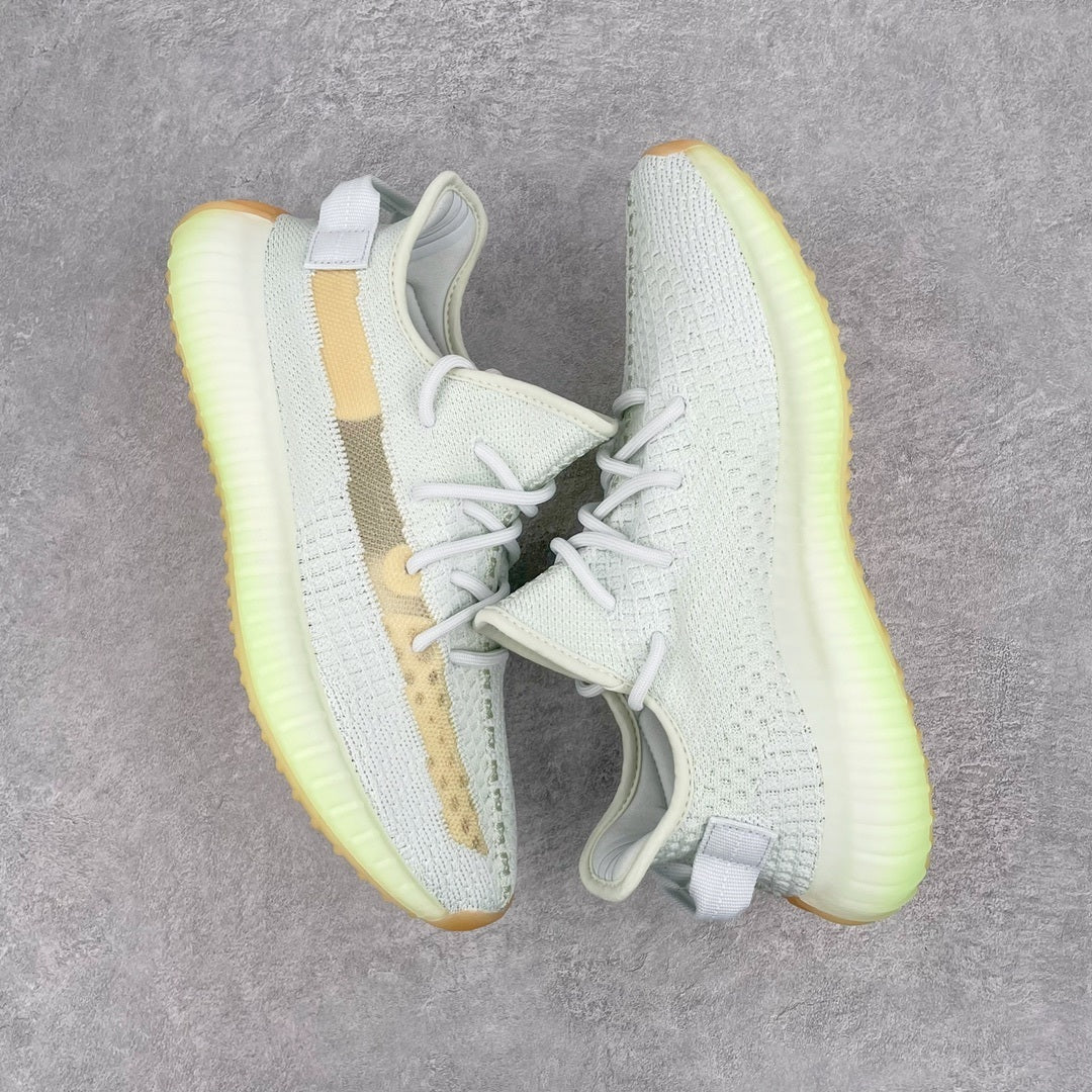Yeezy Boost 350 V2 Hyperspace
