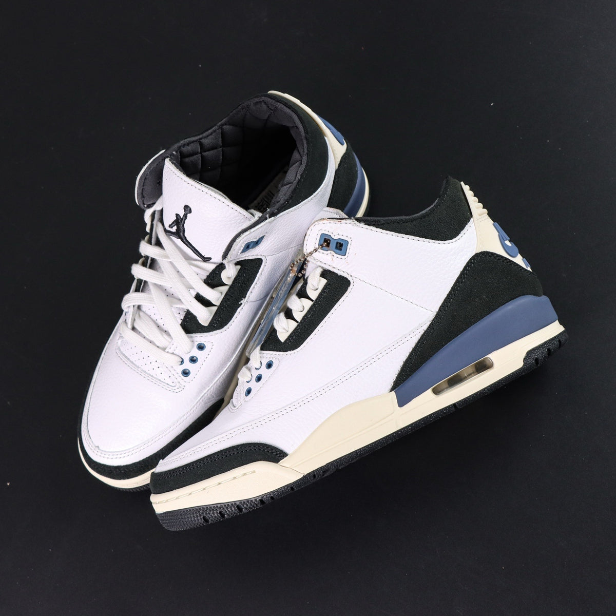 Air Jordan 3 OG SPA Ma Maniére Diffused Blue