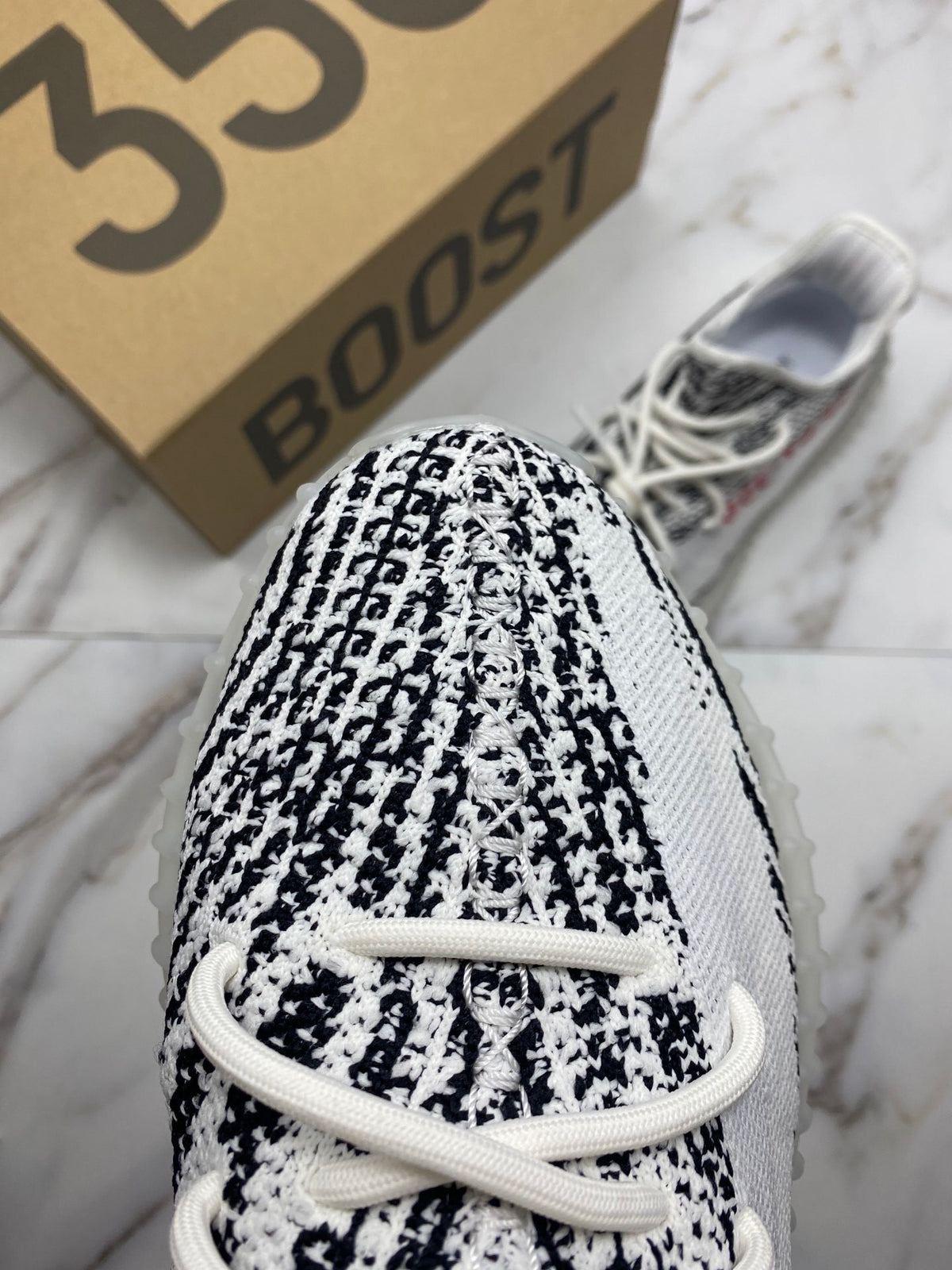 Yeezy Boost 350 V2 Zebra