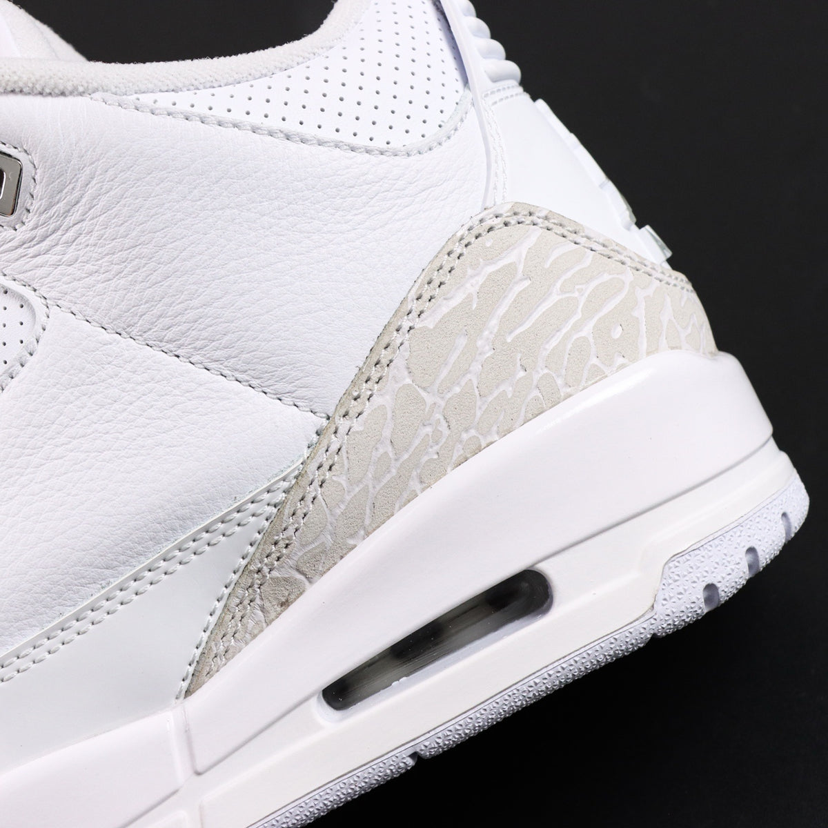 Air Jordan 3 Pure Money