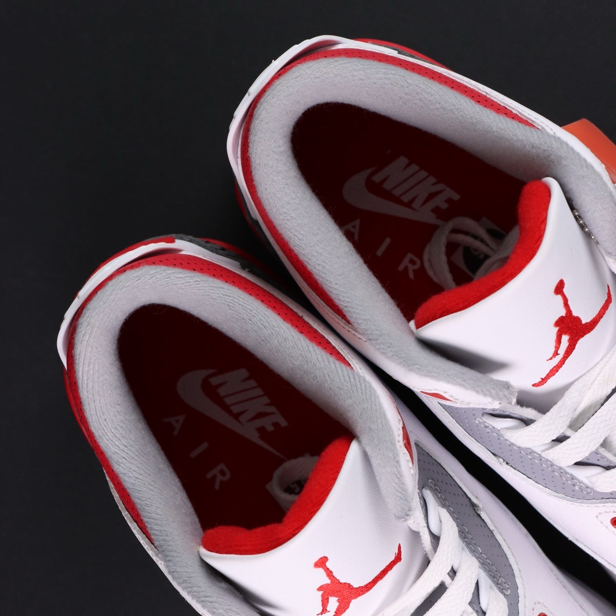 Air Jordan 3 Retro OG Fire Red [2022]