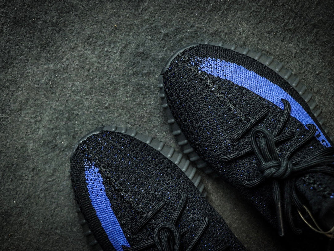 Yeezy Boost 350 V2 Dazzling Blue